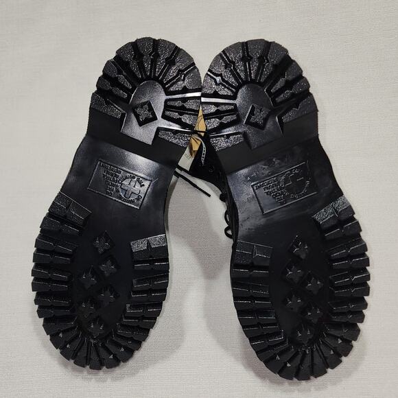 Dr. Martens Vegan Leather ALL BLACK UNISEX US SIZE (7M) AND (8W) - Picture 5 of 8